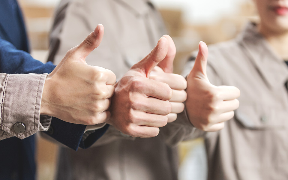 擁有多位高素質(zhì)、高水準(zhǔn)的技術(shù)人才